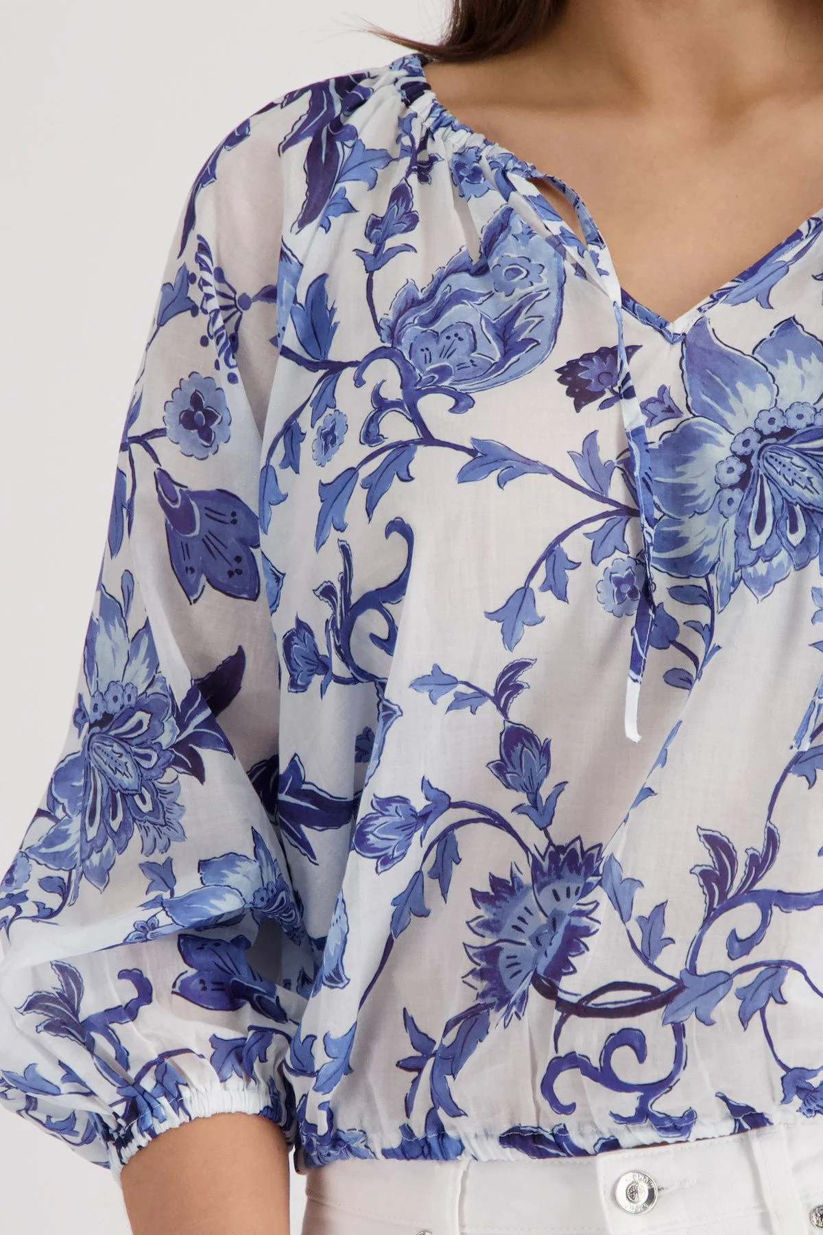 Bluse mit Blumenmuster - Image 2