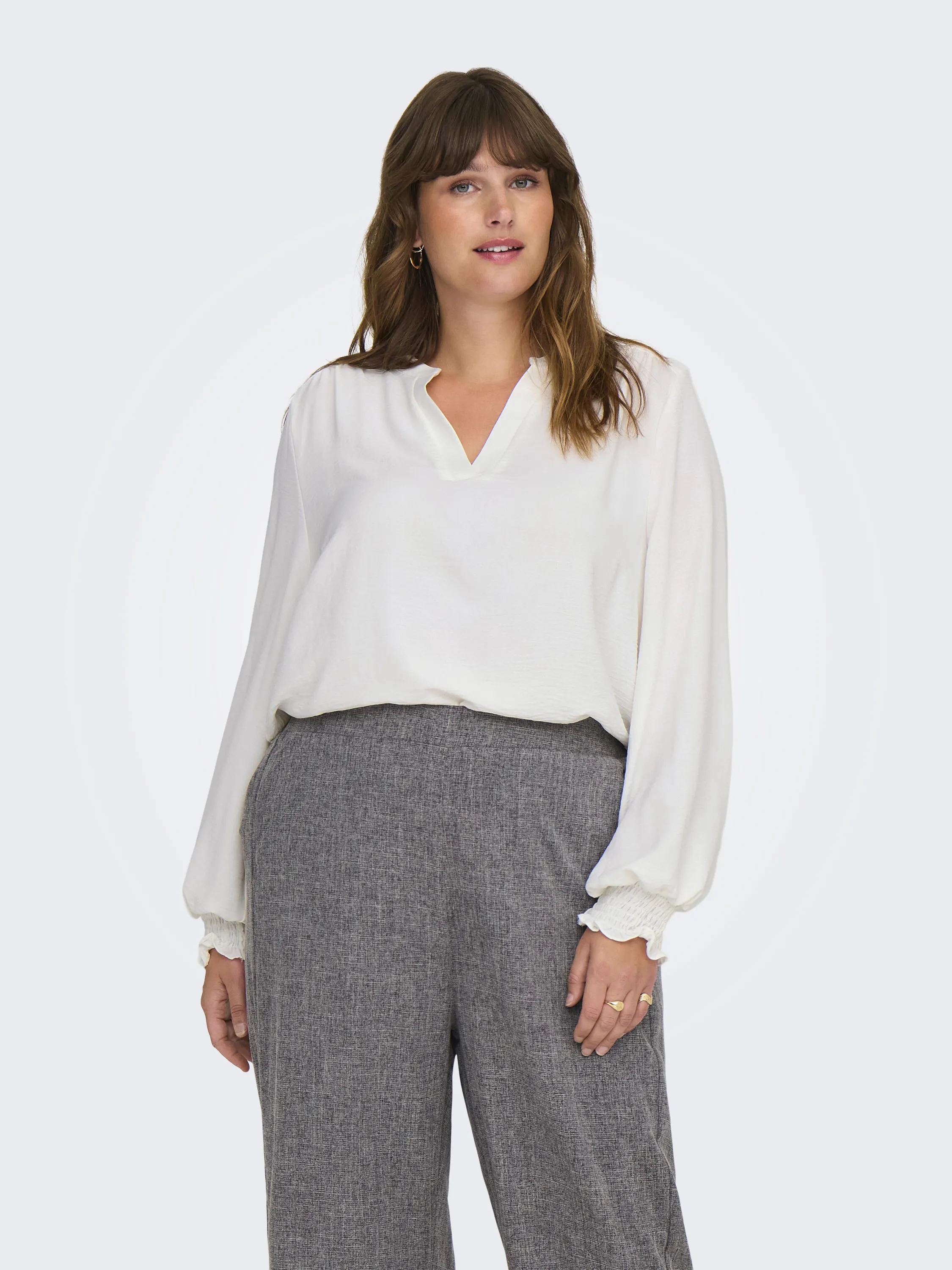Bluse mit V-Ausschnitt - Image 2
