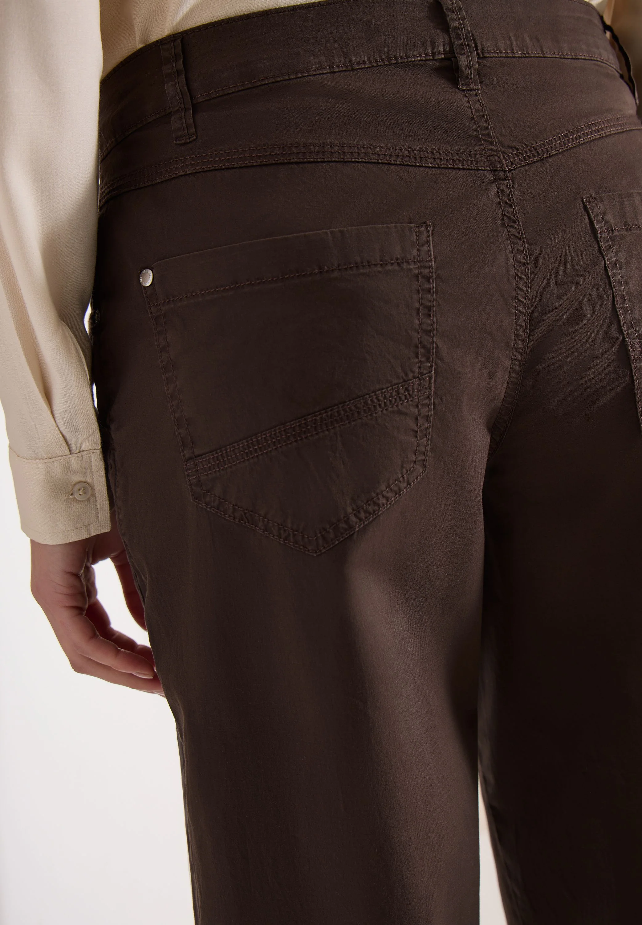 Chinohose SCARLETT Barrel Fit - Image 5