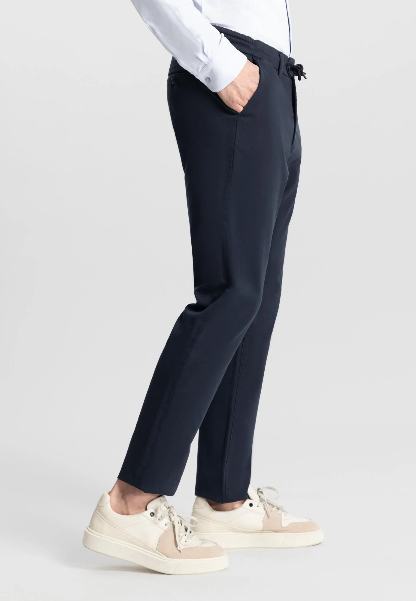 Chinohose Tapered Fit - Image 3