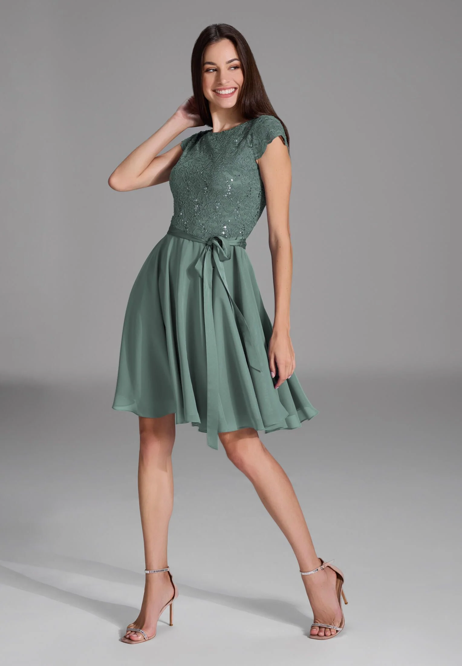 Cocktailkleid aus Spitze und Chiffon - Image 3