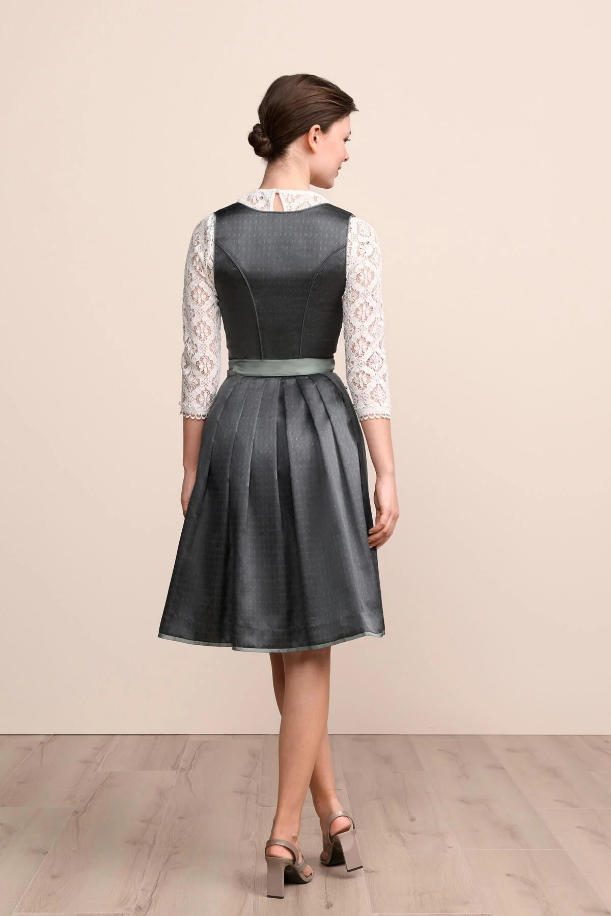 Dirndl LUNESSA 60cm - Image 4