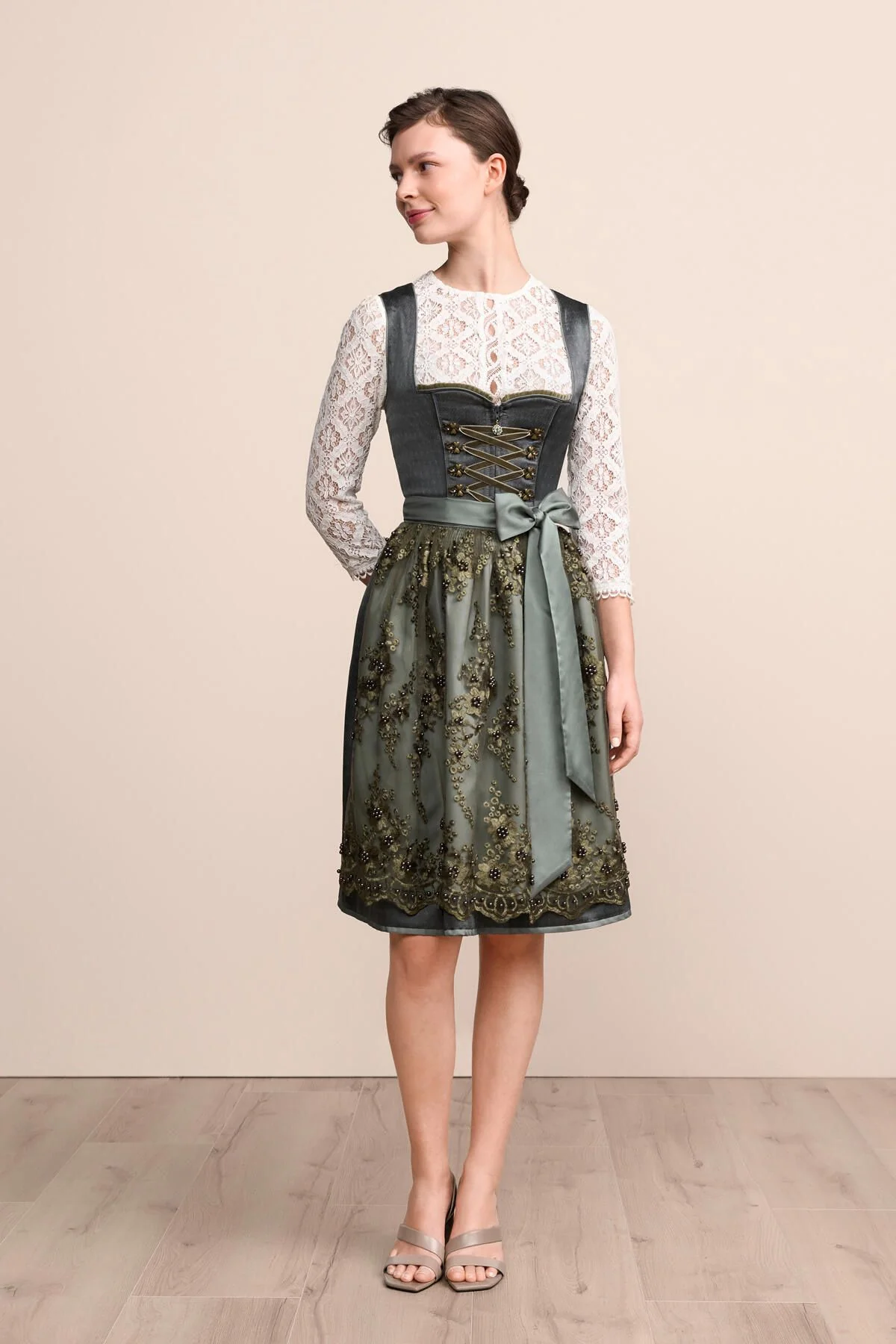 Dirndl LUNESSA 60cm - Image 5
