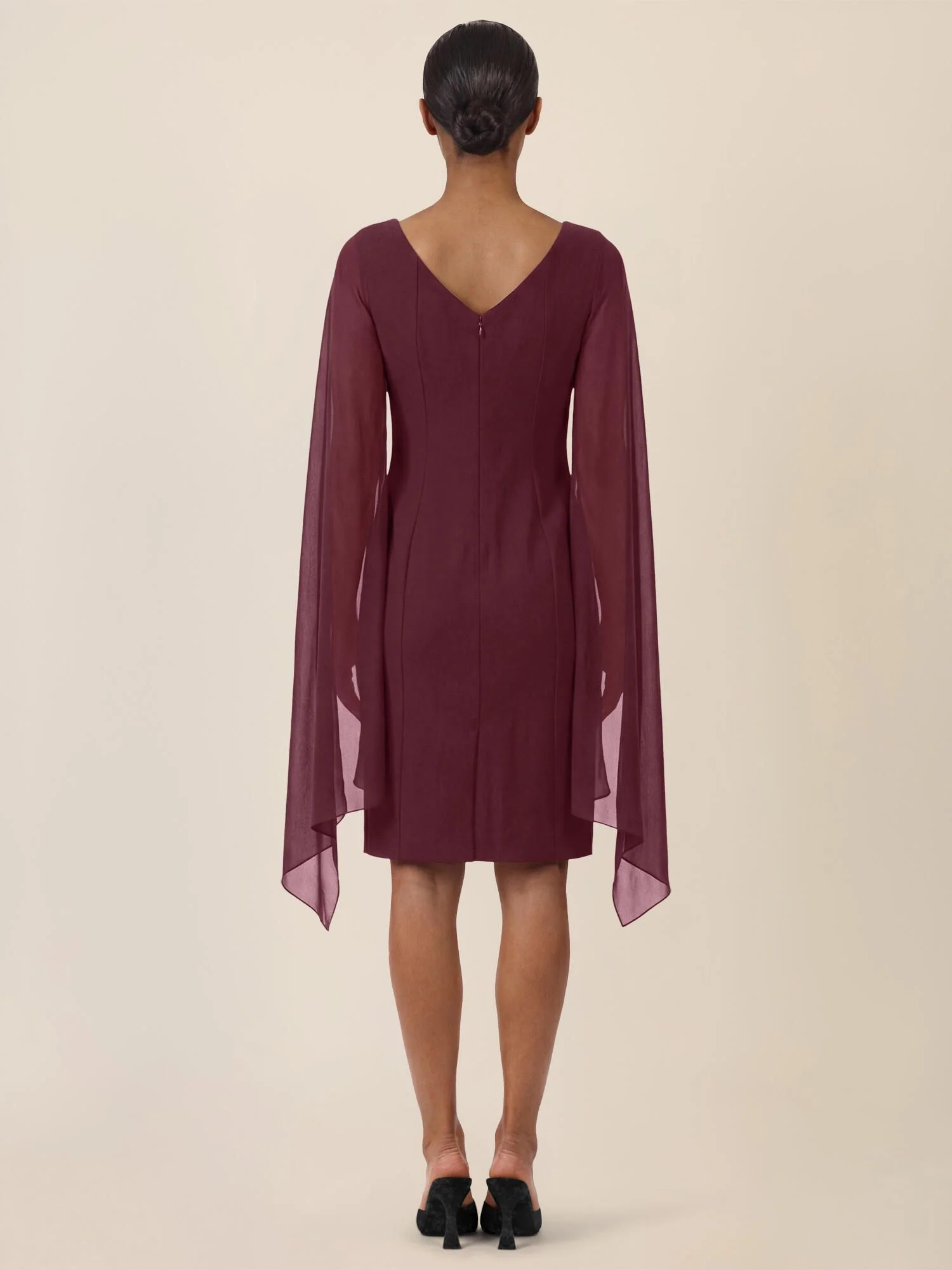 Etuikleid mit Chiffonstola - Image 5