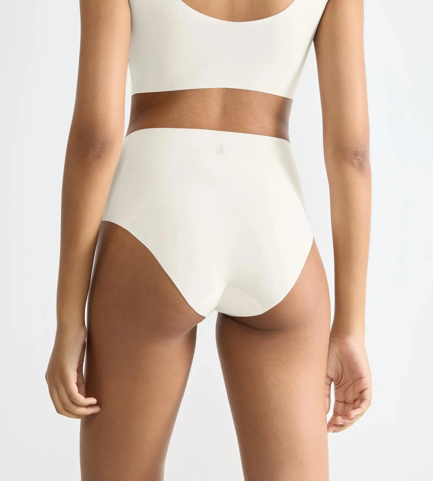 High Waist Slip ZERO Feel - Image 4
