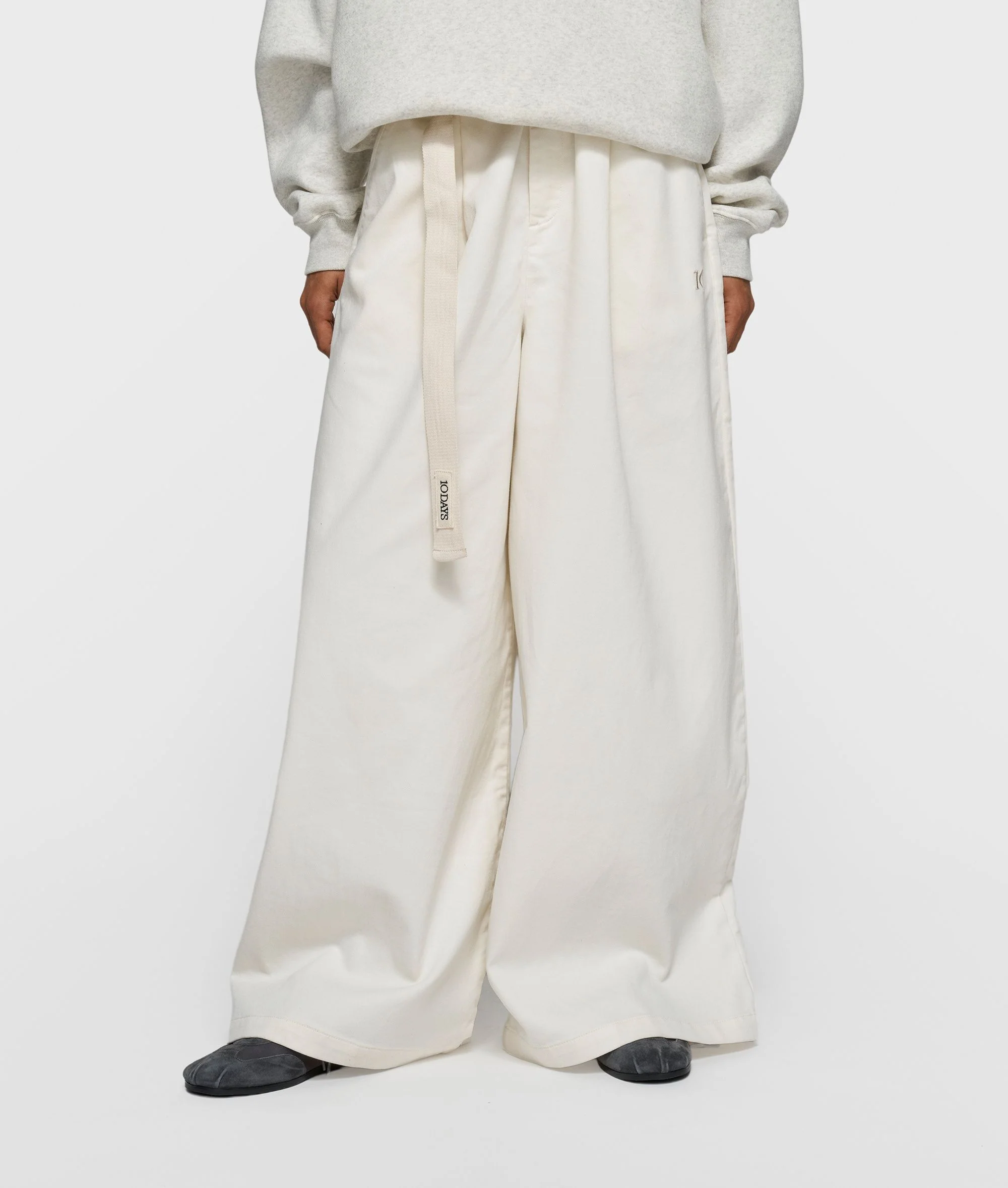 Hose Wide Leg mit Gürtel - Image 3