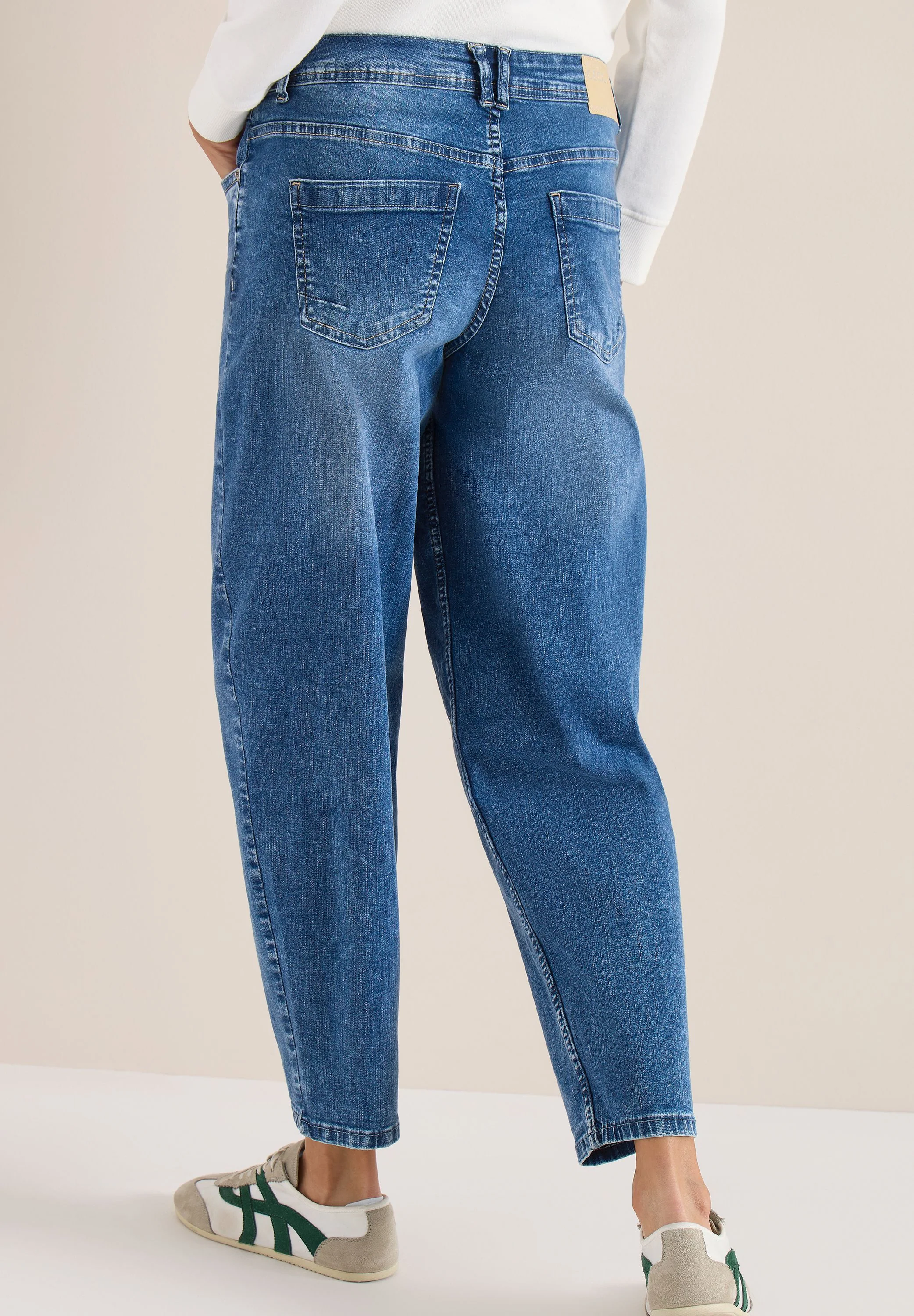 Jeans SCARLETT Barrel Fit - Image 2