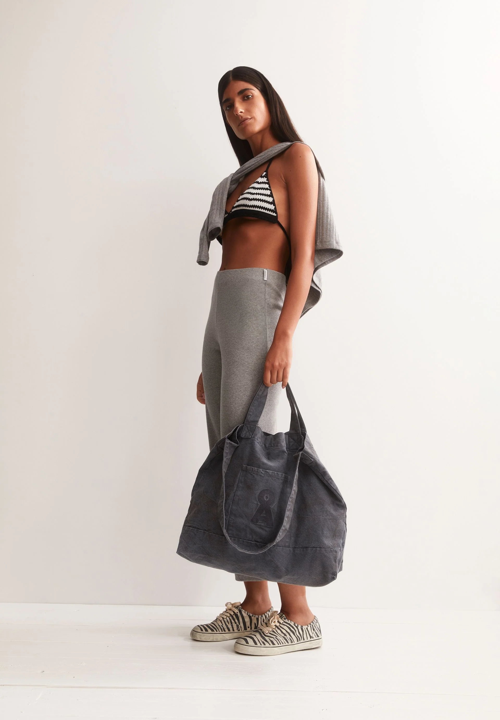 Joggpants NIANAA aus Rippstrick - Image 2