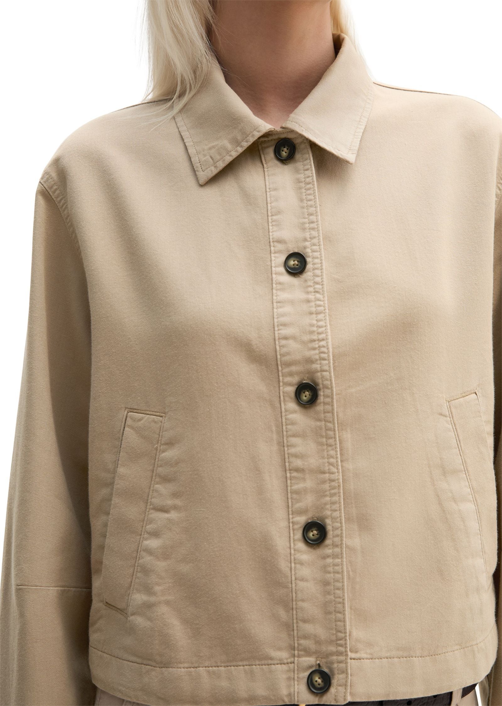 Leinenovershirt Loose Fit - Image 5