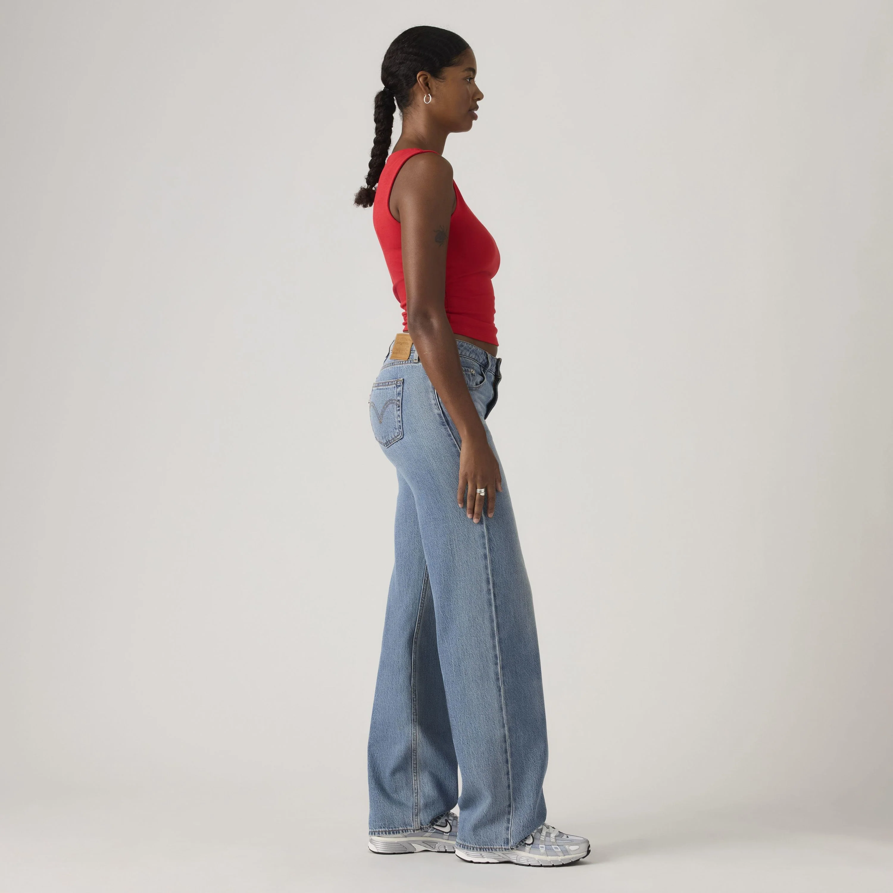 Low Loose Lightweight Jeans - Image 4
