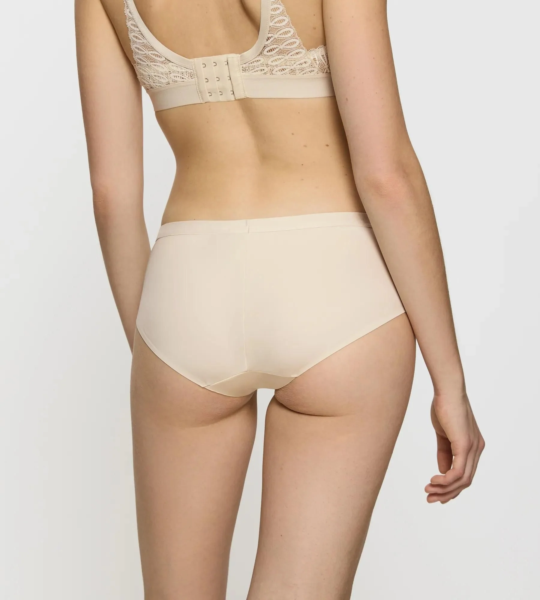 Maxi-Slip mit Spitzendetails - Image 4