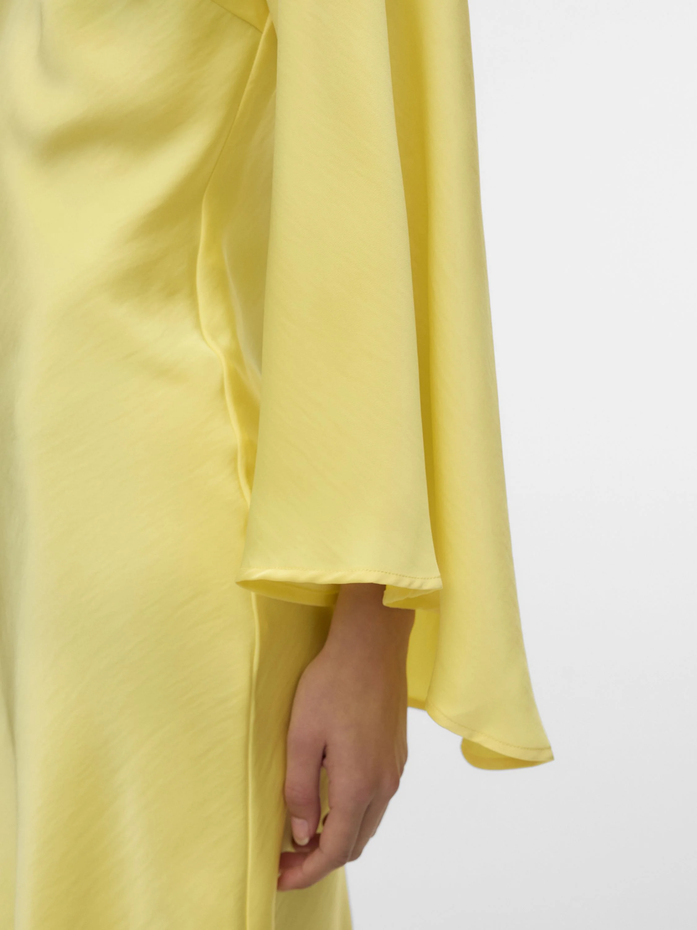 Partykleid Mini mit weiten Ärmeln - Image 4