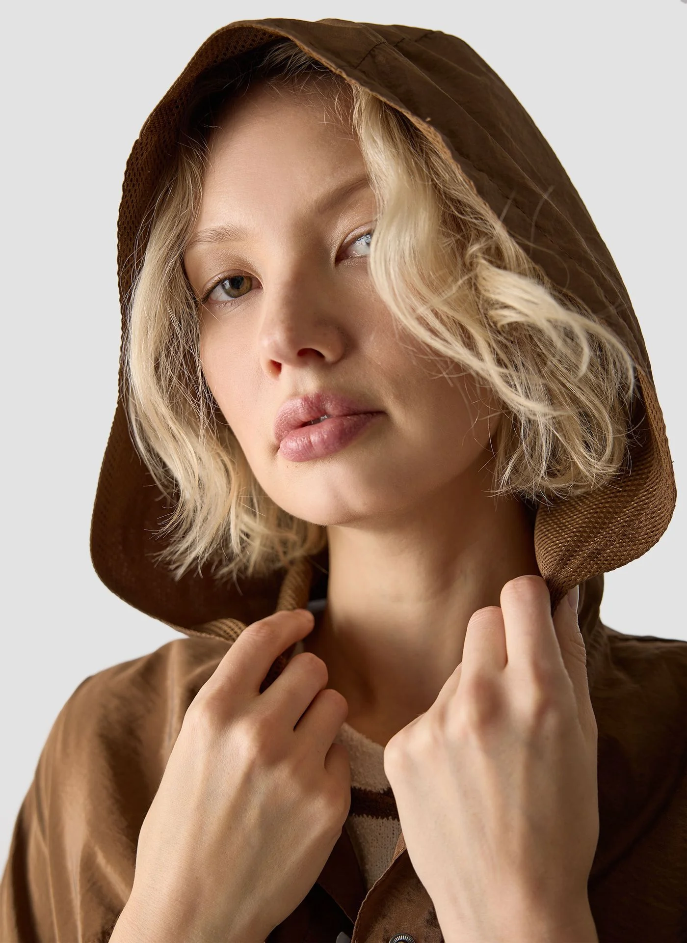 Sommerjacke mit Kapuze - Image 9