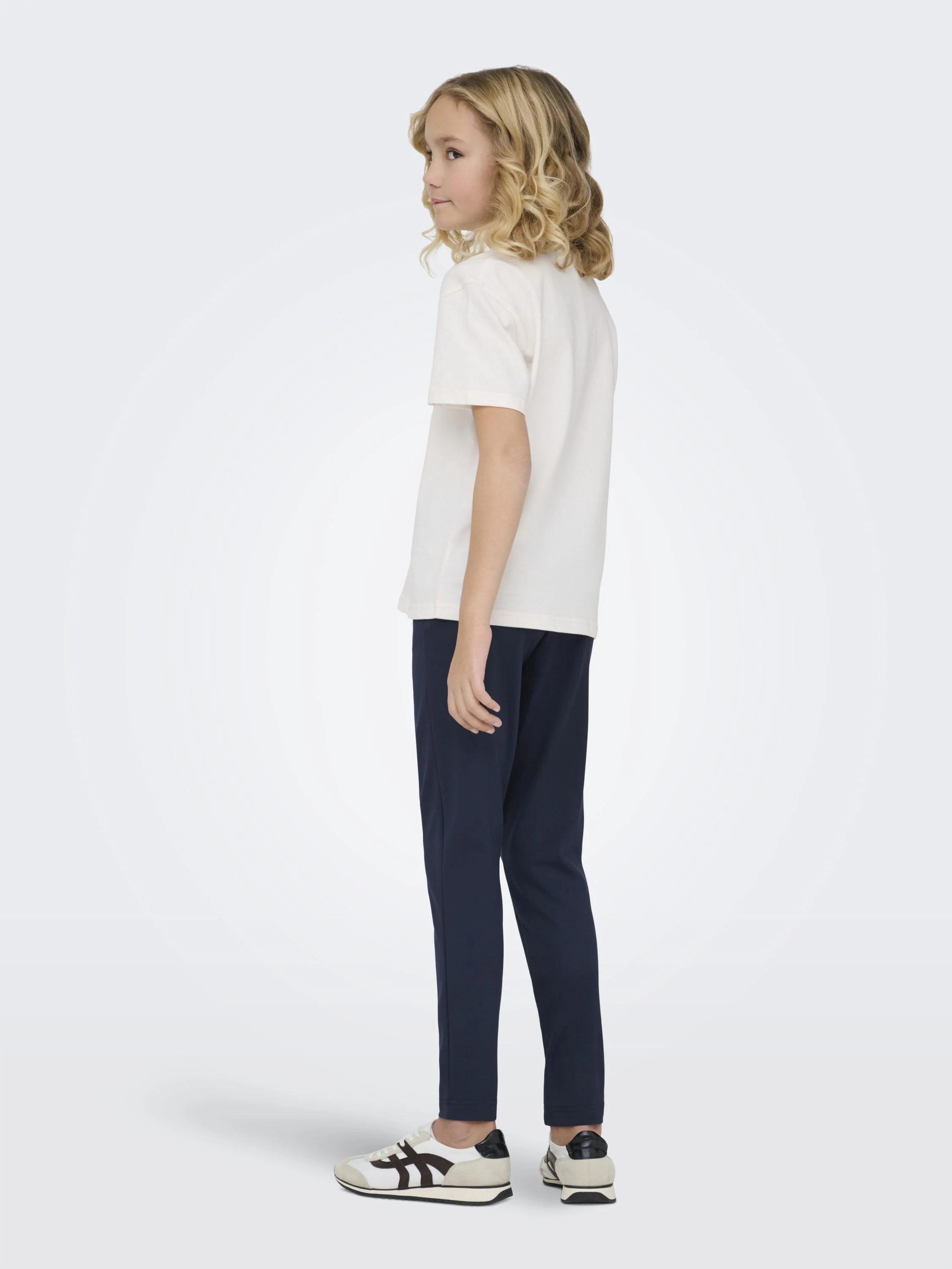 Stoffhose aus Viskosemix - Image 3