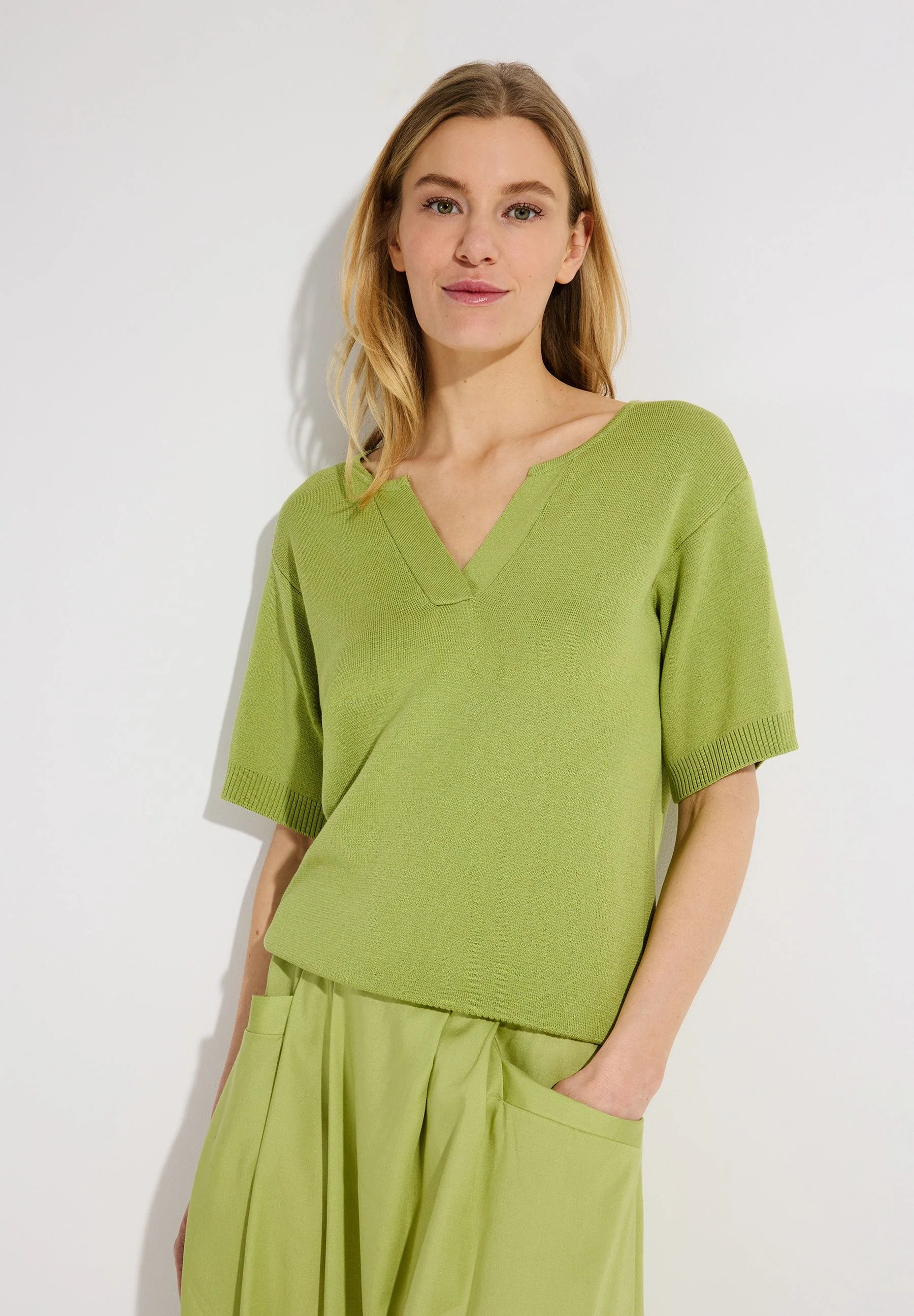 Strick-T-Shirt aus Viskosemix - Image 3