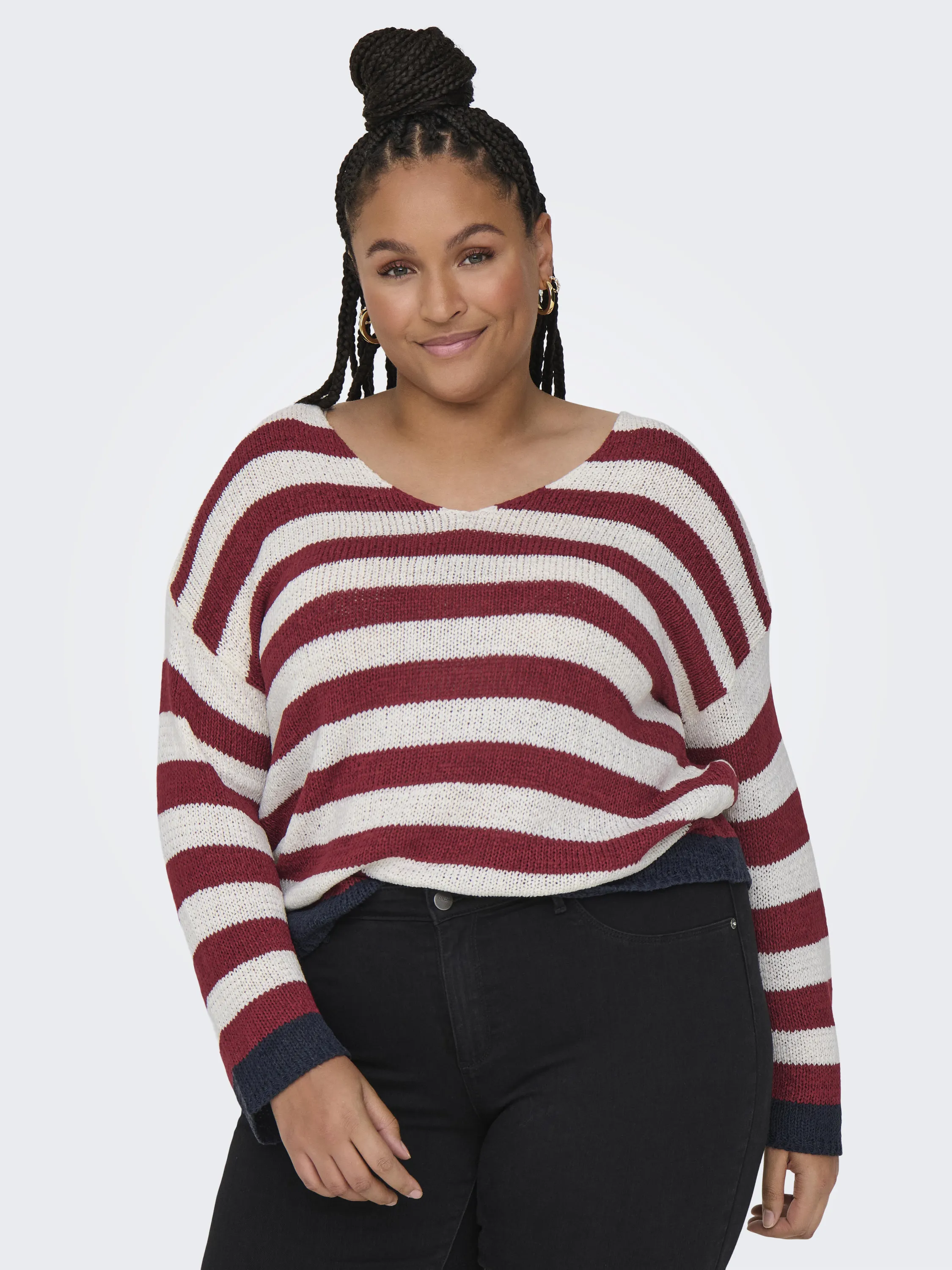 Strickpullover gestreift mit V-Ausschnitt