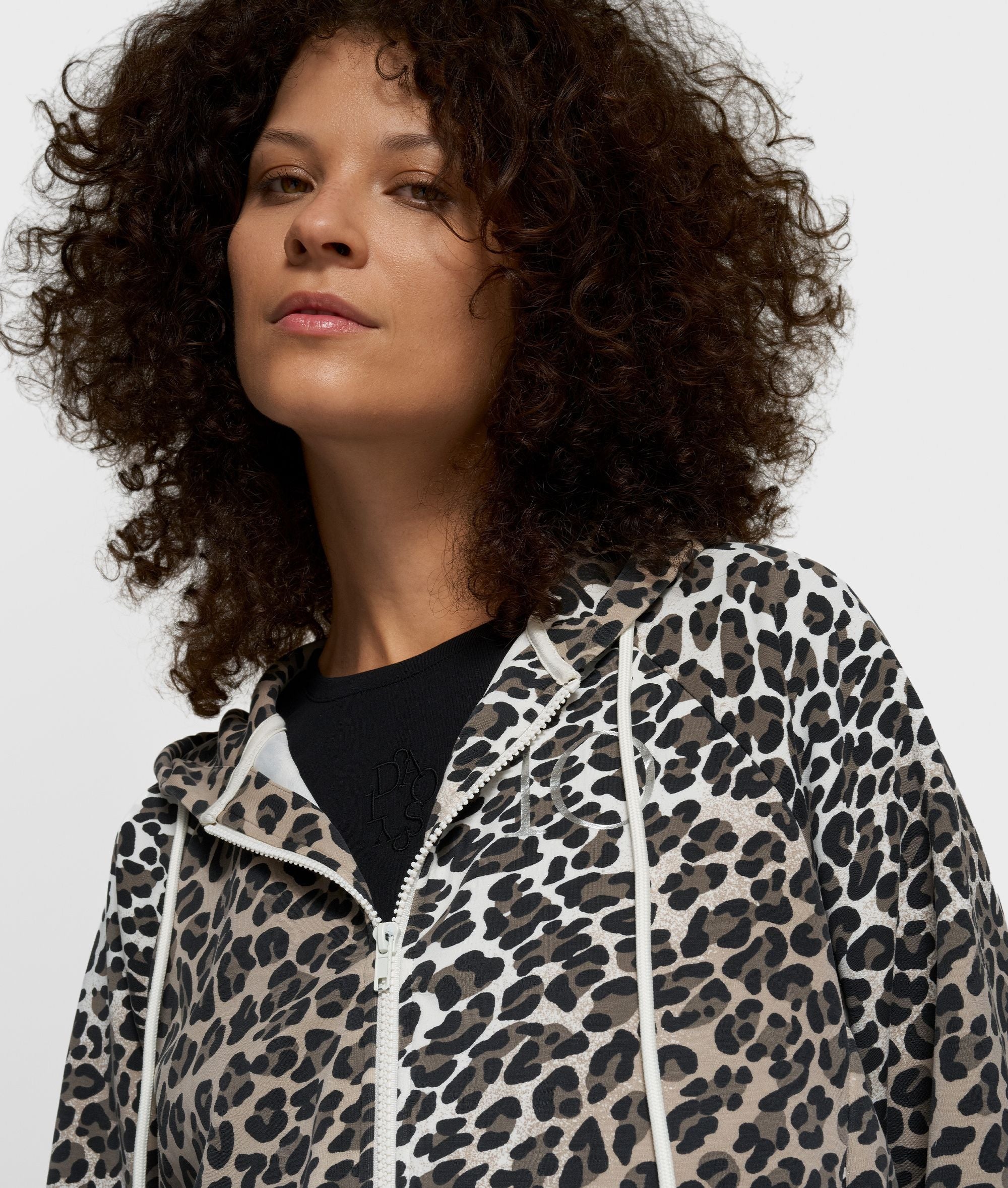 Sweatshirtjacke aus Viskosemix - Image 6