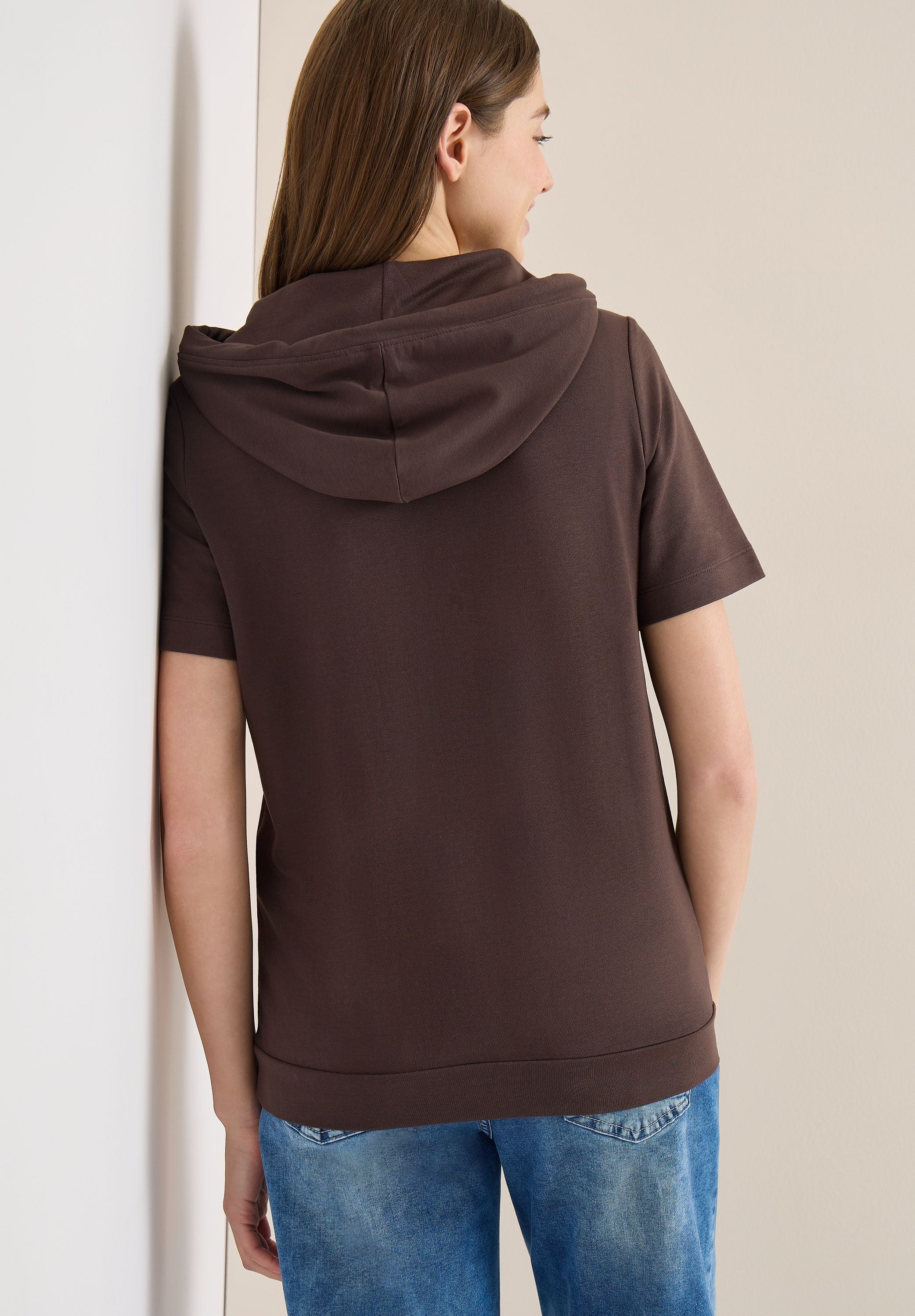 T-Shirt Regular Fit mit Kapuze - Image 3